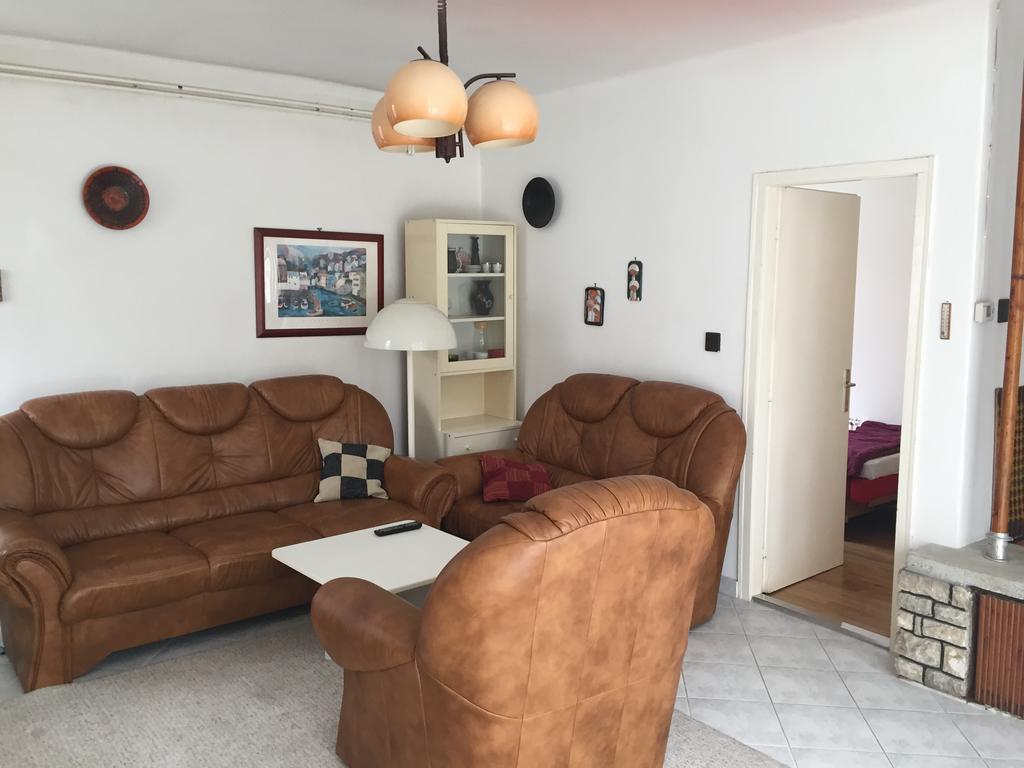 Sirály Apartman Balatonfůzfő Habitación foto